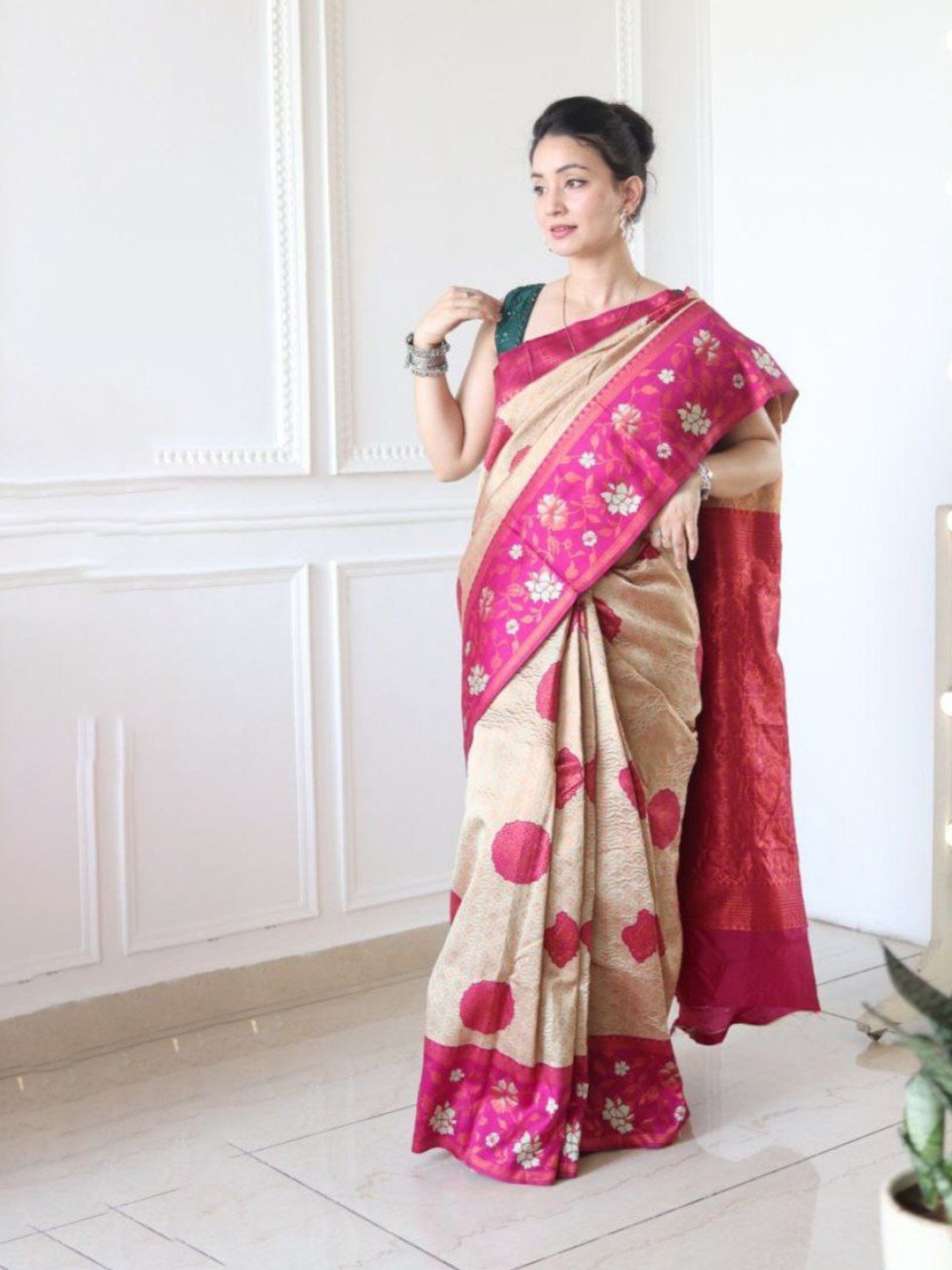 

Fashion Ritmo Woven Design Zari Pure Silk Saree, Beige