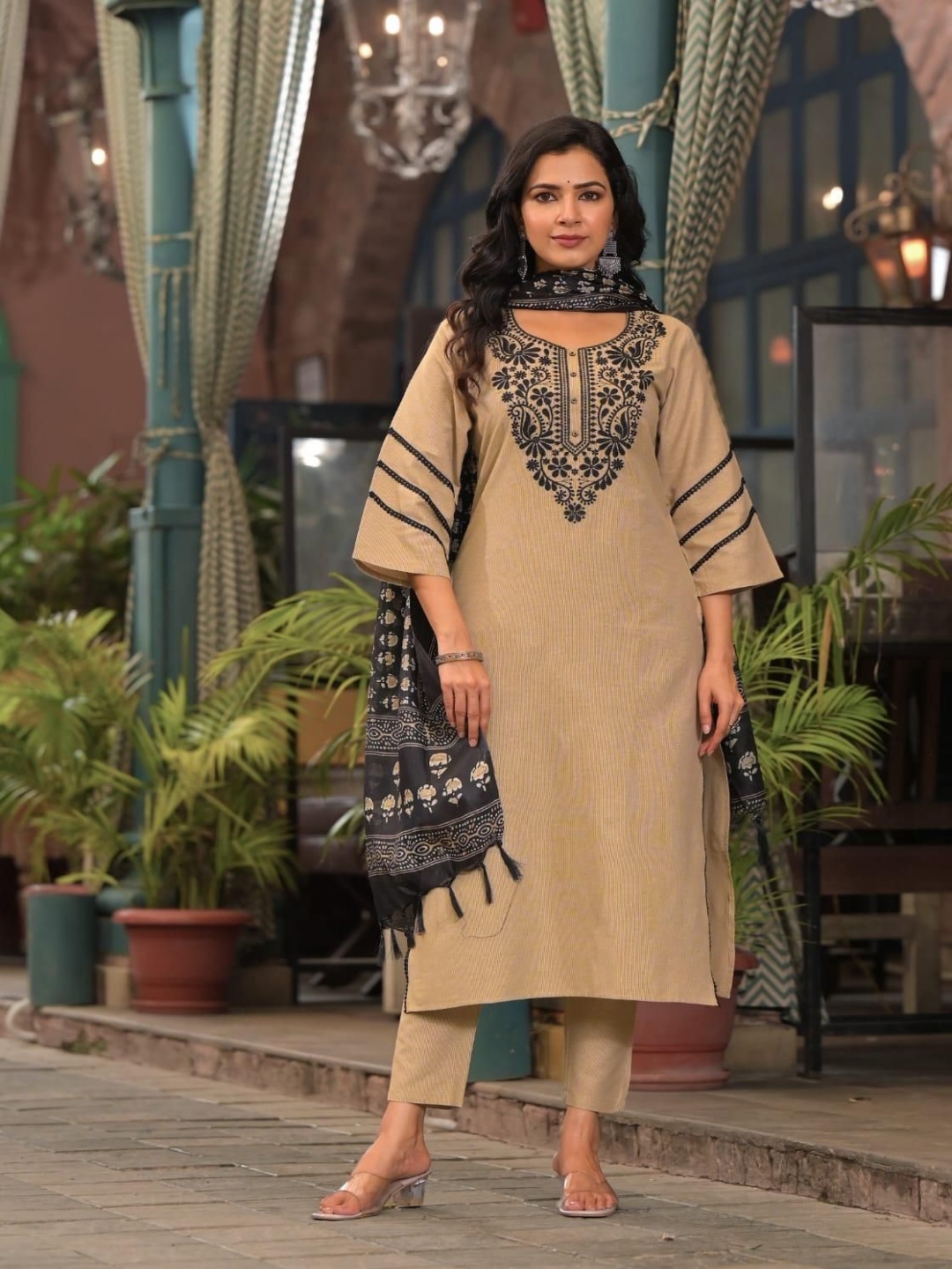 

GoSriKi Floral Embroidered Straight Kurta With Trousers And Dupatta, Beige