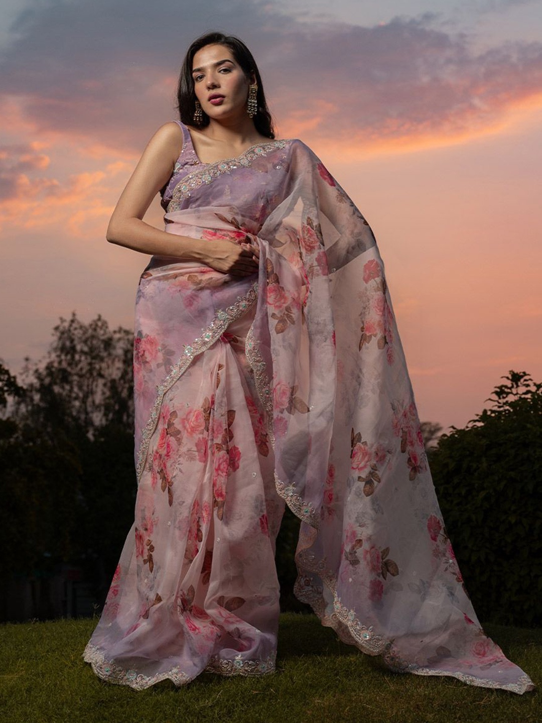 

Subhraya Floral Tissue Saree, Pink