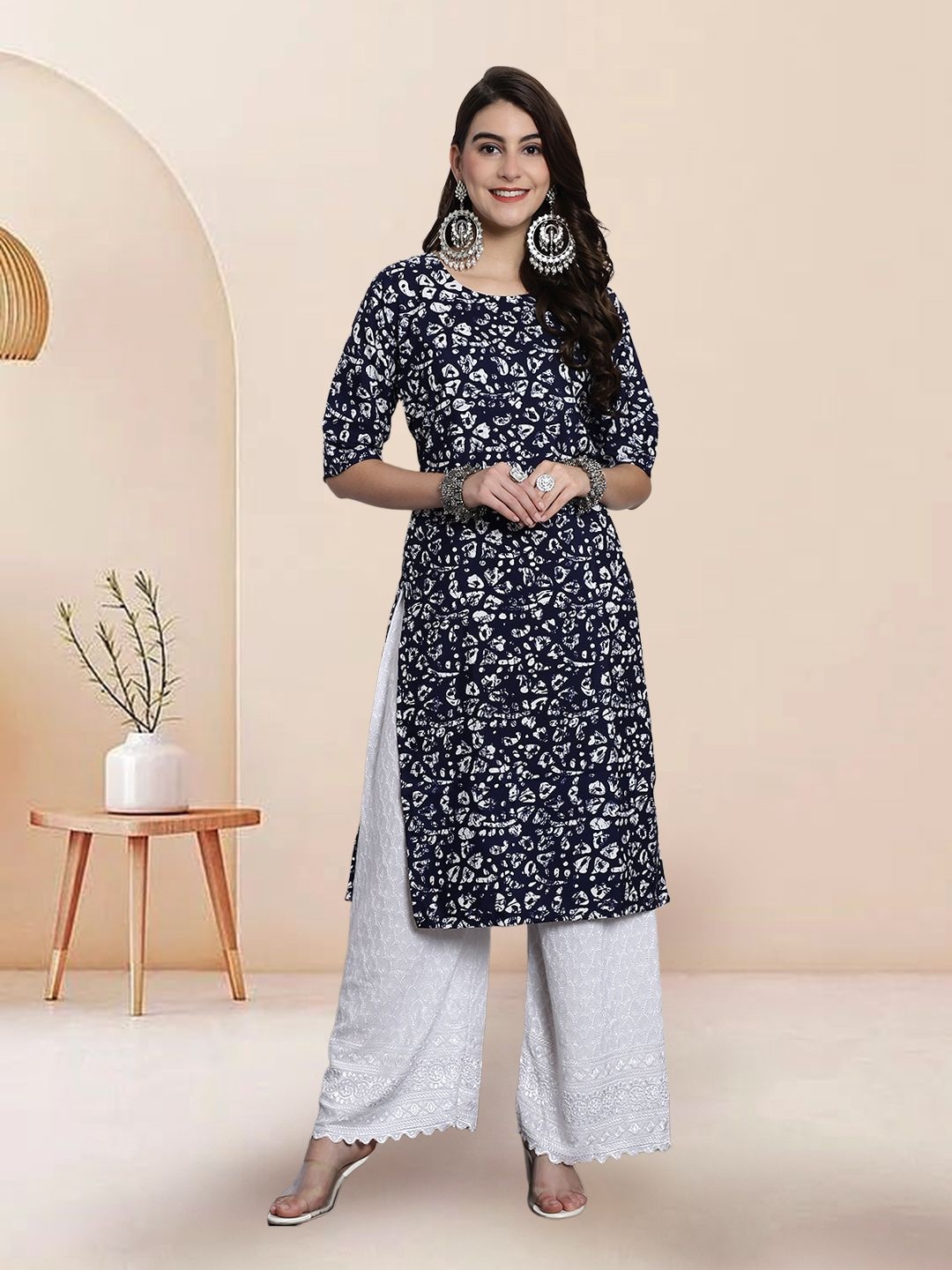 

7Threads Selection Of 4 Floral Printed Round Neck Straight Kurtas, Black
