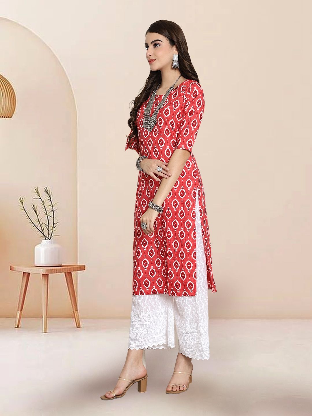 

7Threads Selection Of 2 Ethnic Motifs Printed Round Neck Straight Kurtas, Red