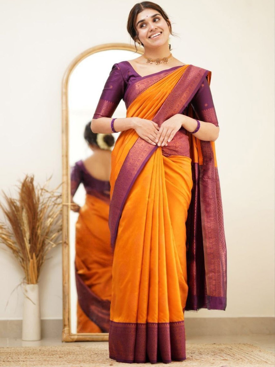 

Fashion Ritmo Zari Pure Silk Saree, Orange