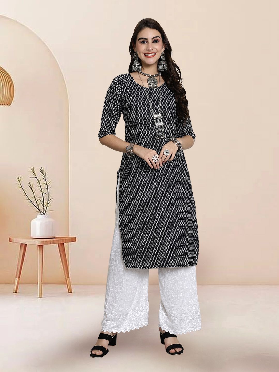 

7Threads Selection Of 3 Floral Printed Round Neck Straight Kurtas, Black