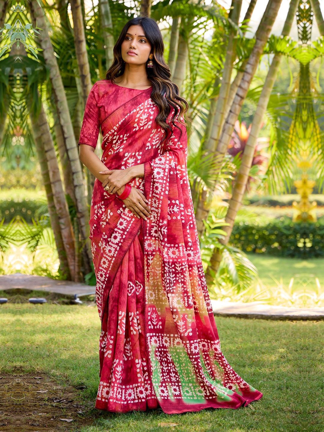 

CHUDIYA Batik Pure Cotton Ikat Saree, Red