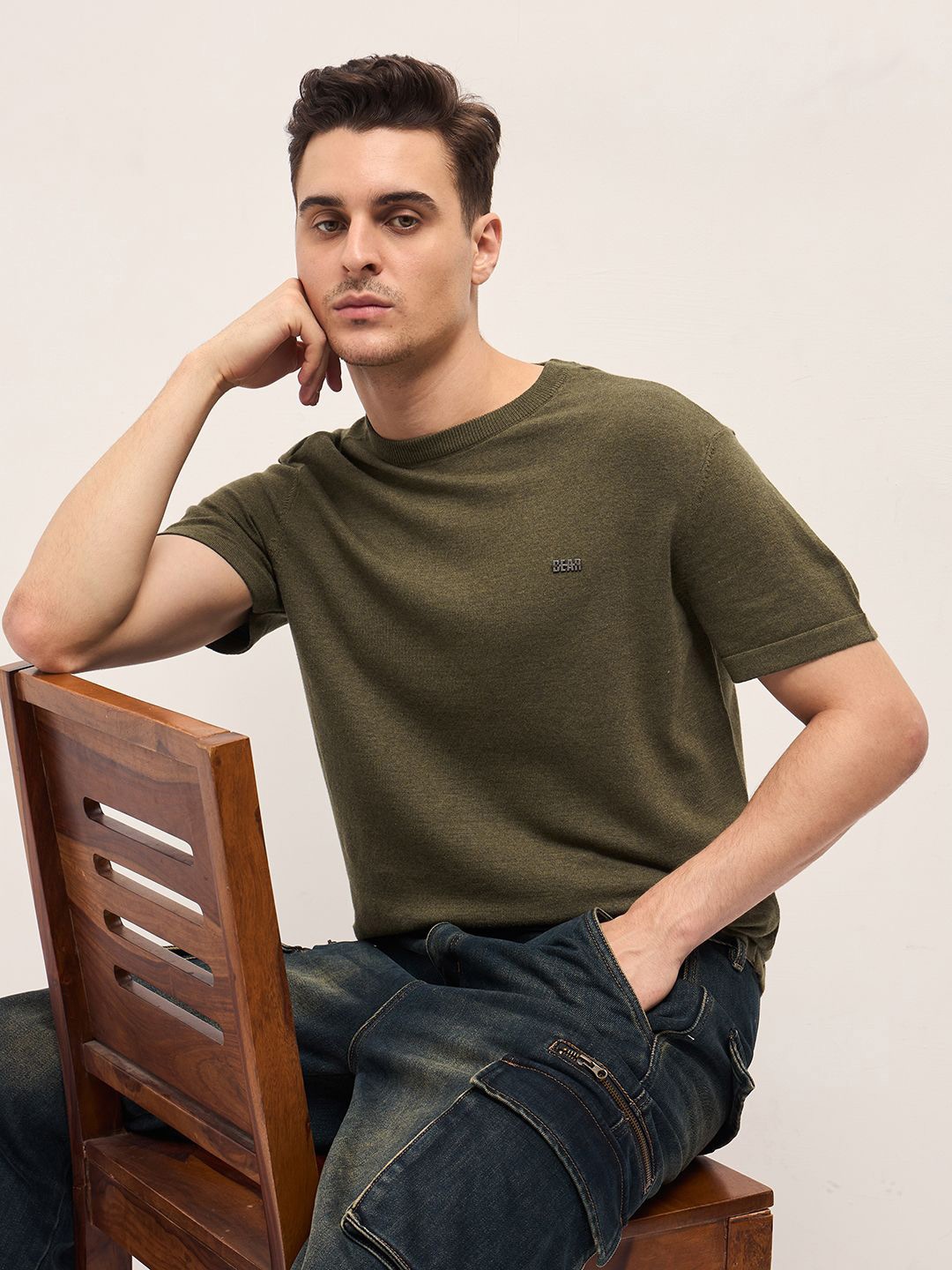 

THE BEAR HOUSE Men Solid Round Neck Cotton T-shirt, Olive