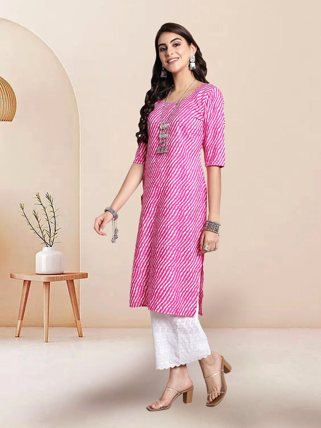 

7Threads Selection of 2 Leheriya Printed Round Neck Straight Kurtas, Pink