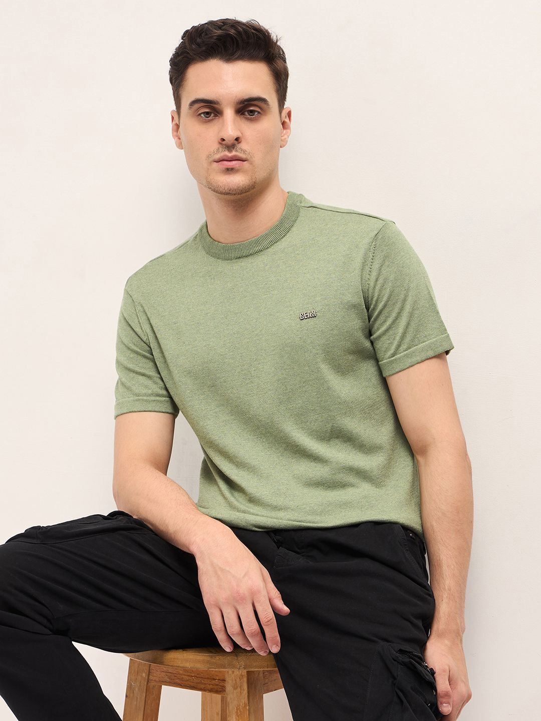 

THE BEAR HOUSE Men Solid Round Neck Cotton T-shirt, Green