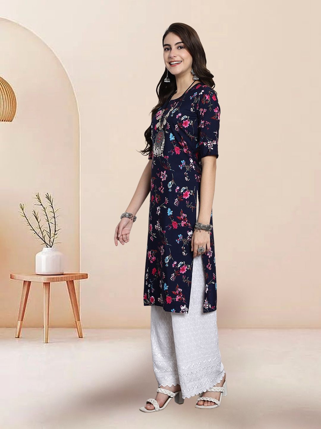 

7Threads Selection Of 3 Floral Printed Round Neck Straight Kurtas, Navy blue