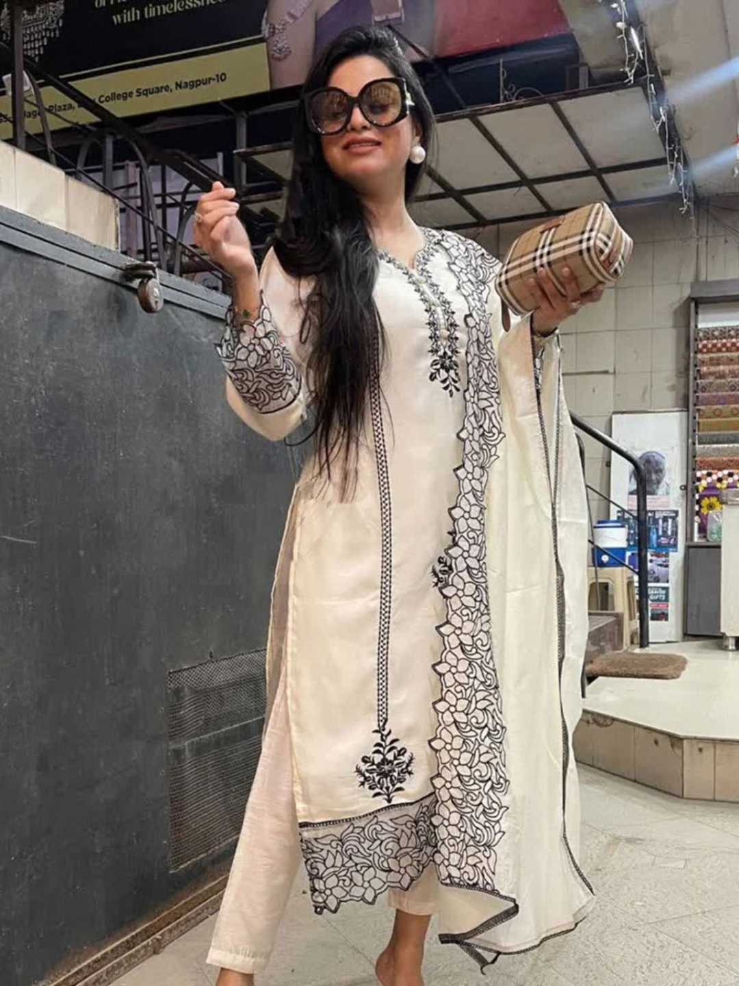 

GoSriKi Floral Embroidered Notch Neck Straight Embroidered With Trouser And Dupatta, Off white