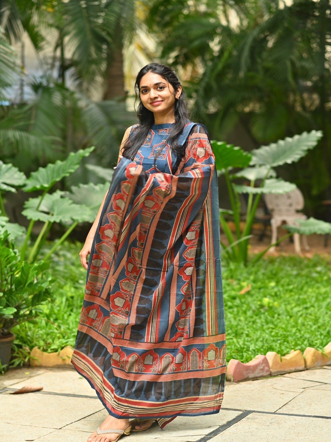 

GoSriKi Floral Printed A-Line Kurta With Trouser And Dupatta, Blue