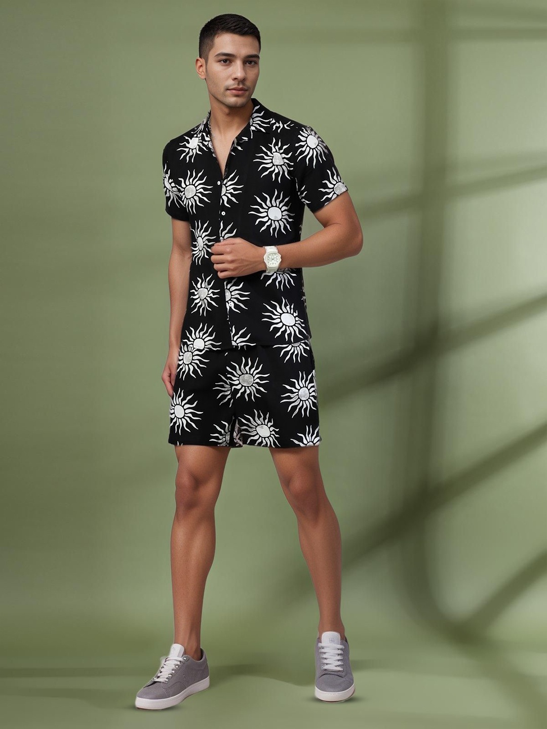 

Rigo Printed Short Sleeves Shirt With Shorts, Black