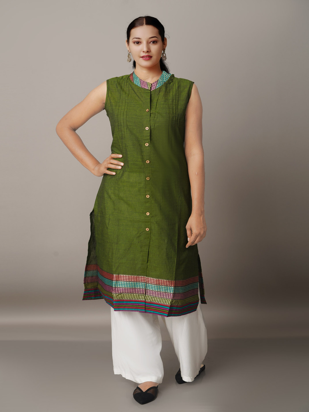 

Unnati Silks Women Handloom Kurta, Green