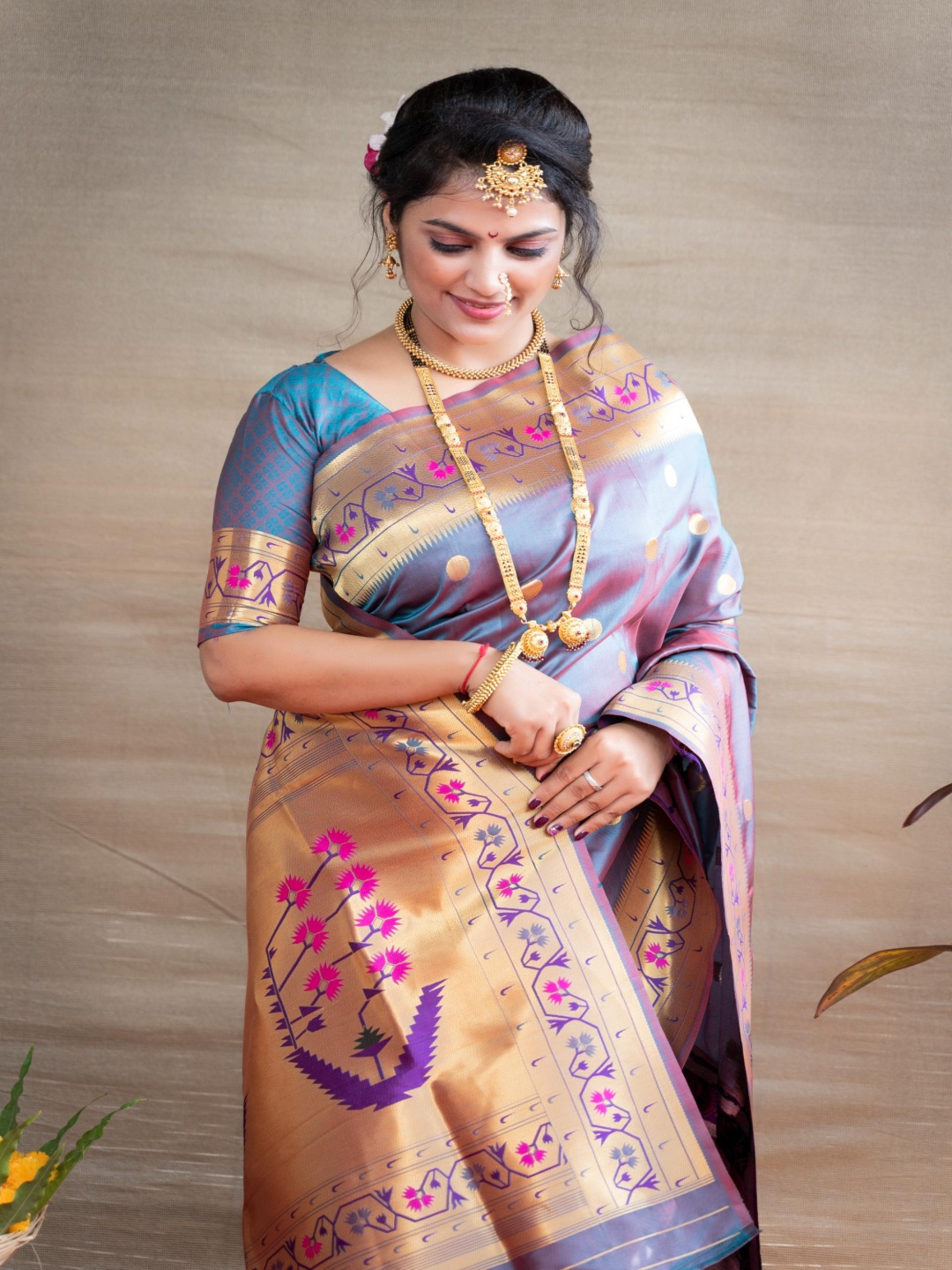 

Royal Rajgharana Saree Polka Dot Woven Design Zari Pure Silk Paithani Sarees, Teal