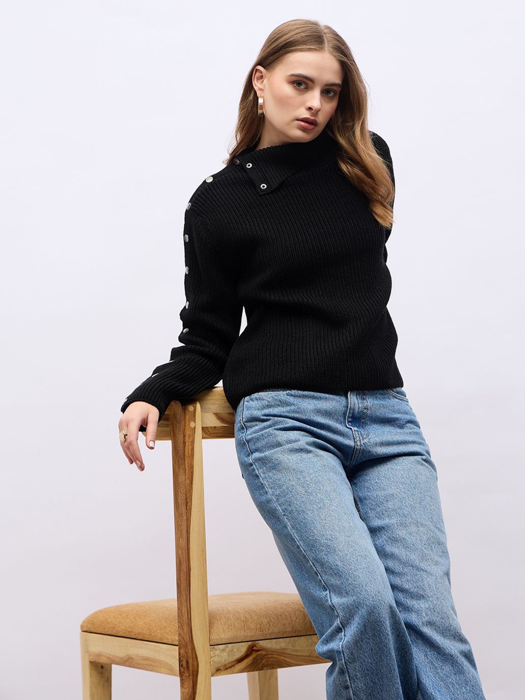 

Styli Women High Neck Boxy Sweater With Collar Button, Black