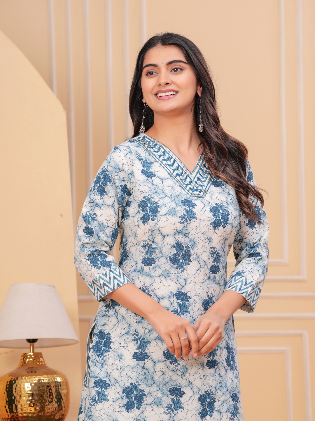 

CHIRAAI Women Floral Regular Pure Cotton Kurta with Pyjamas, Blue