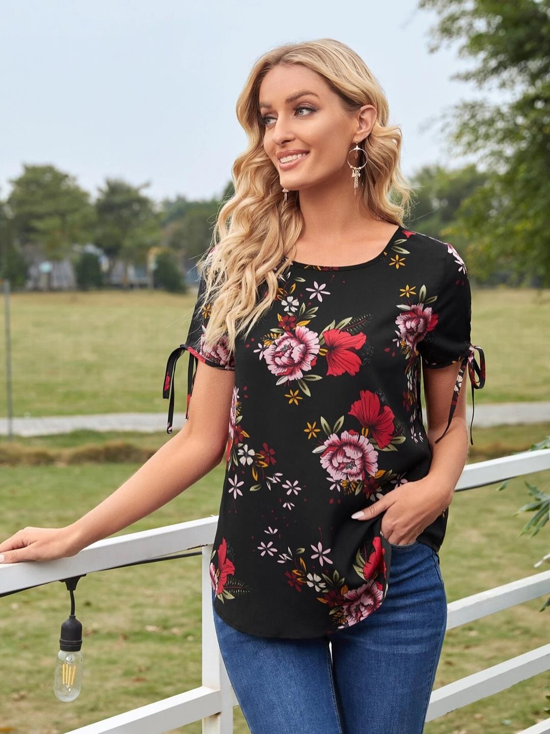 

Kotty Floral Print Crepe Top, Multi