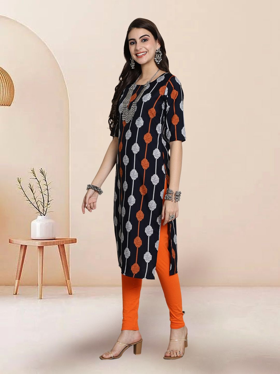 

7Threads Selection of 2 Geometric Printed Round Neck Straight Kurtas, Black