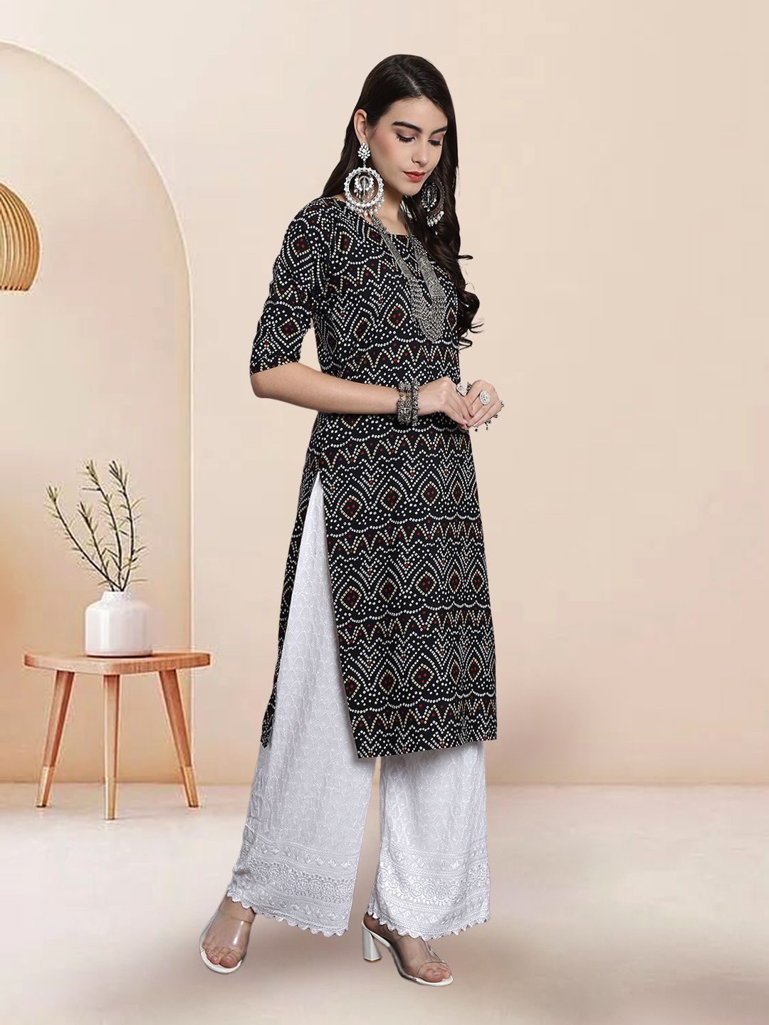 

7Threads Selection Of 2 Bandhani Printed Round Neck Straight Kurtas, Black