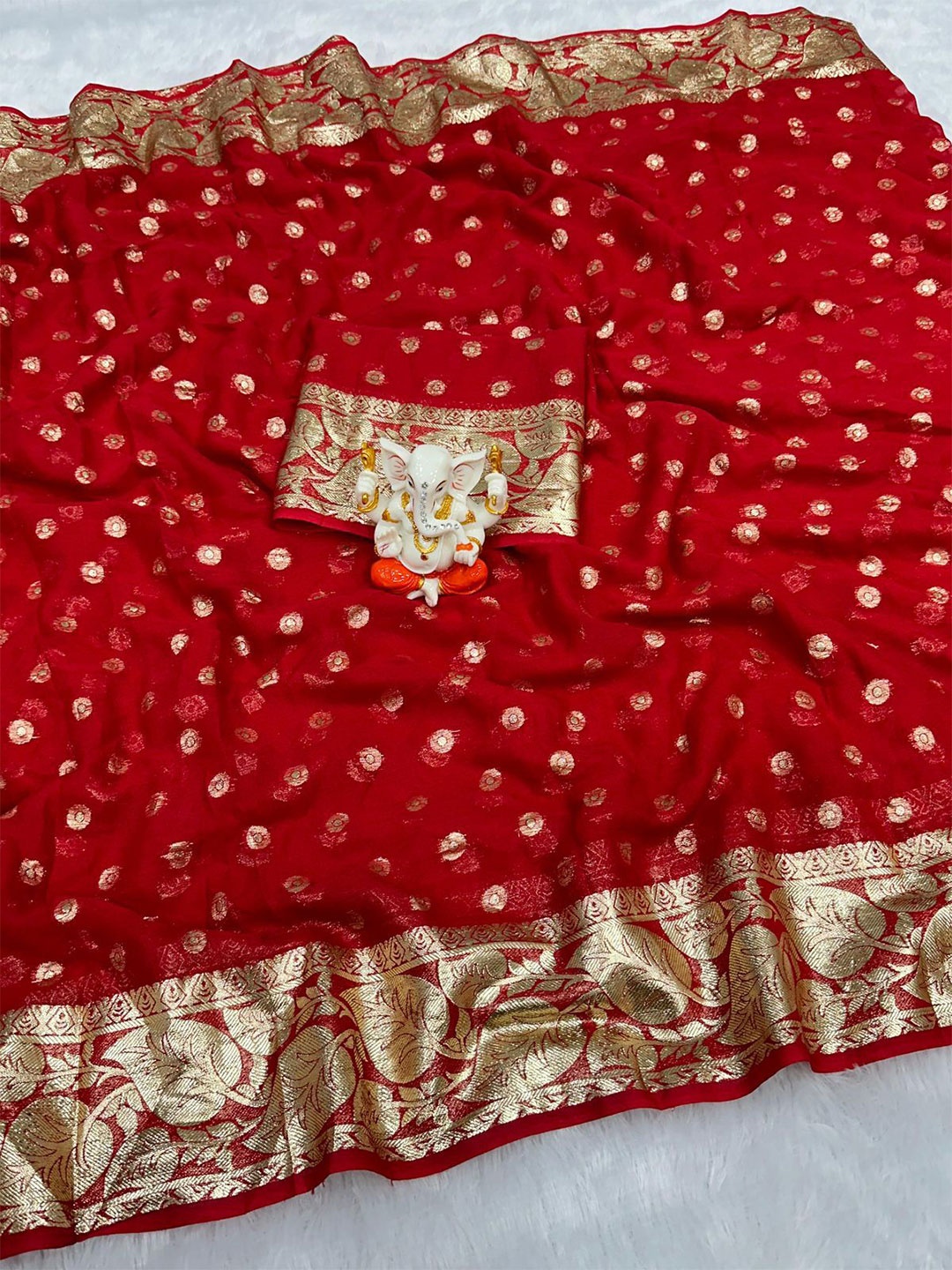 

PAYAL CREATION Woven Design Zari Pure Georgette Saree, Red