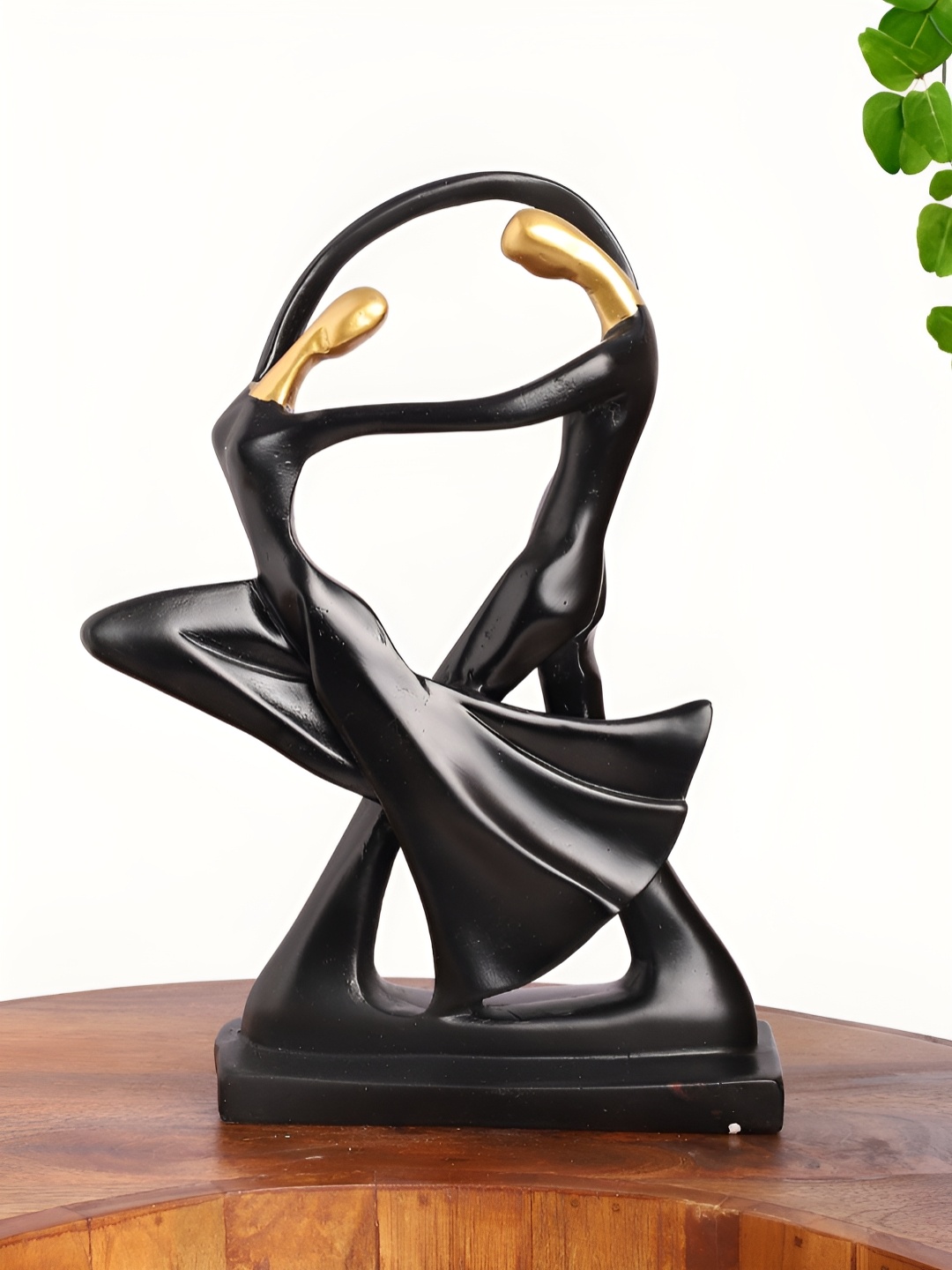 

INTERNATIONAL GIFT Decorative Showpiece Gold-Plated Dancing Couple Figurine Showpiece
