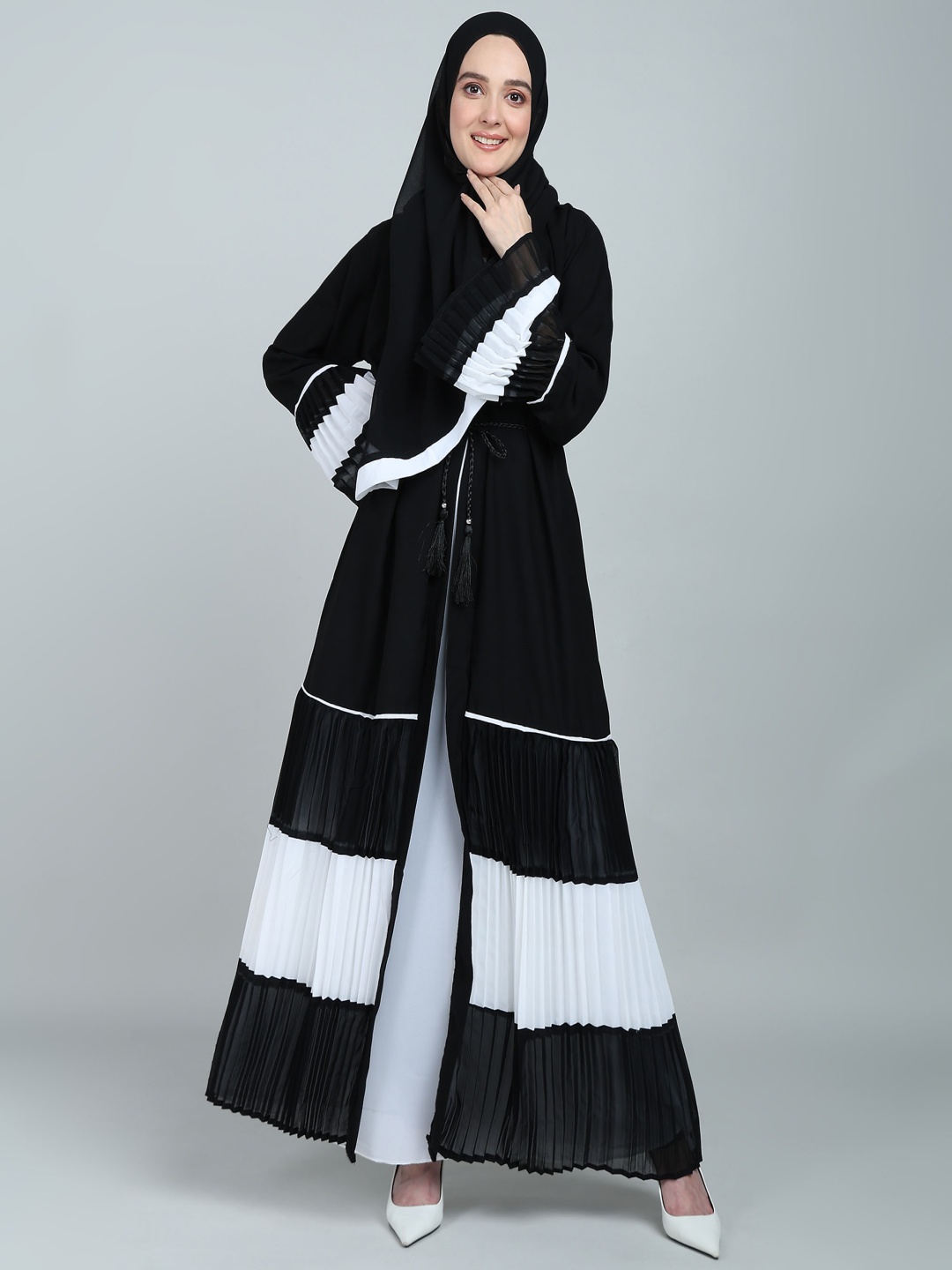 

BROKE BRAND Women Solid V Neck Double With Contrasting Inner & Frilled Layers Abaya Burqa, White