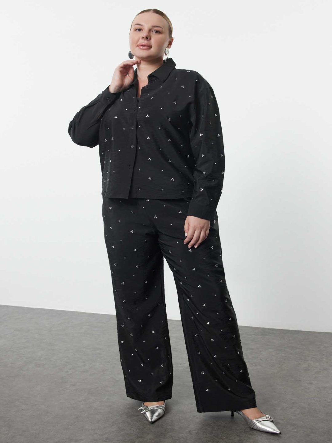 

Trendyol Embellished Shirt Shirt Collar Shirt And Trousers, Black
