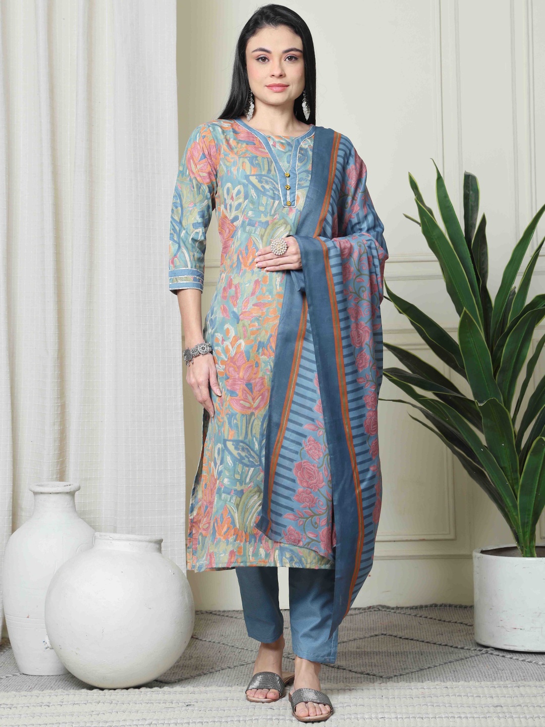 

Rajnandini Floral Printed Straight Kurta With Trousers & Dupatta, Blue