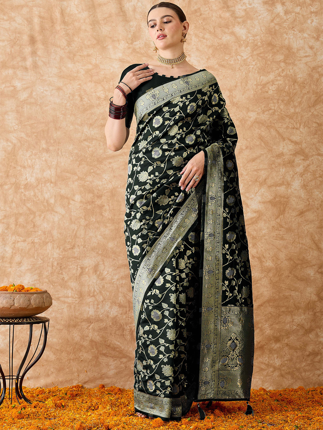 

MANVAA Woven Design Zari Silk Blend Banarasi Saree, Black