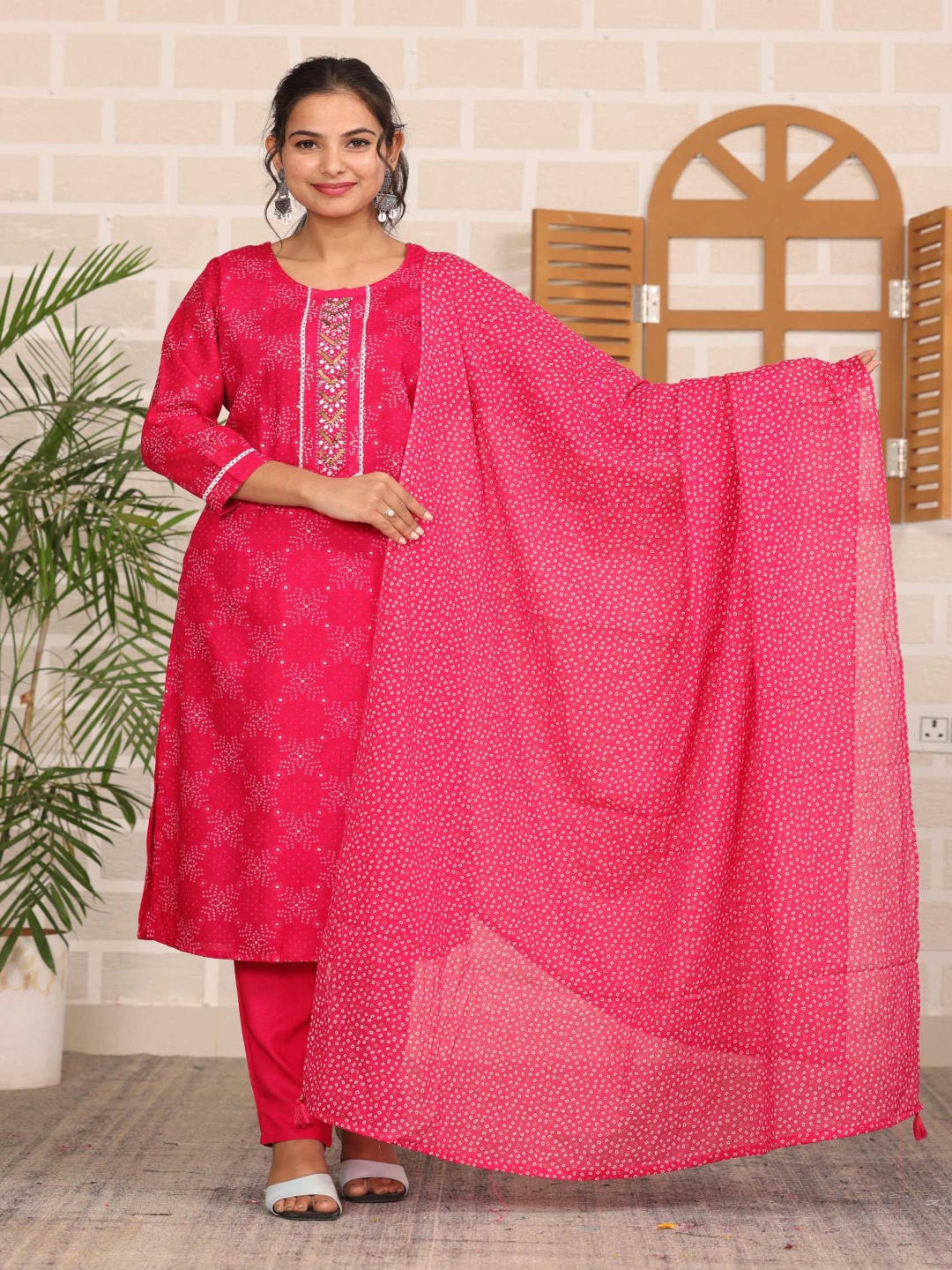 

KALINI Women Bandhani Embroidered Regular Beads and Stones Pure Cotton Kurta with Trousers & With Dupatta, Pink