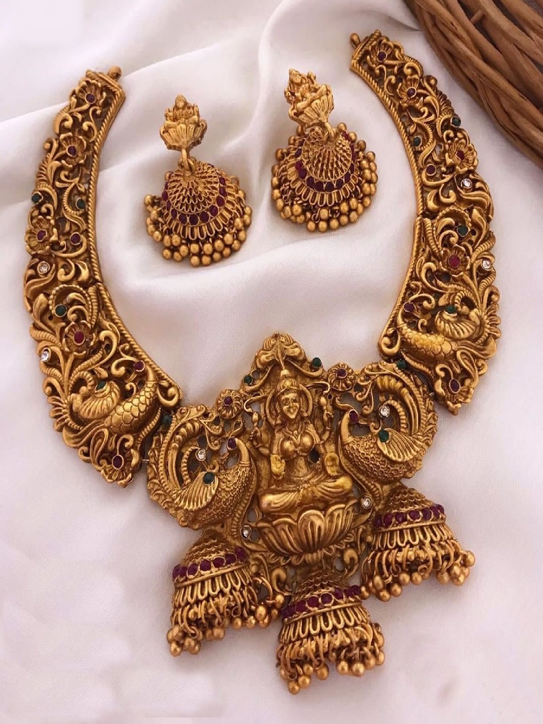 

GRIIHAM Gold-Plated Cubic Zirconia Studded Necklace and Earrings