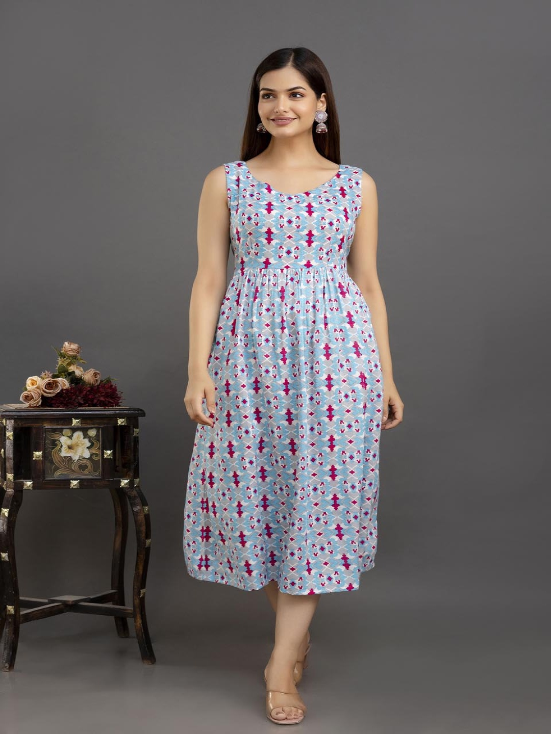 

UNIFY FASHION Ethnic Motifs Printed V-Neck Sleeveless Fit And Flare Dress, Blue