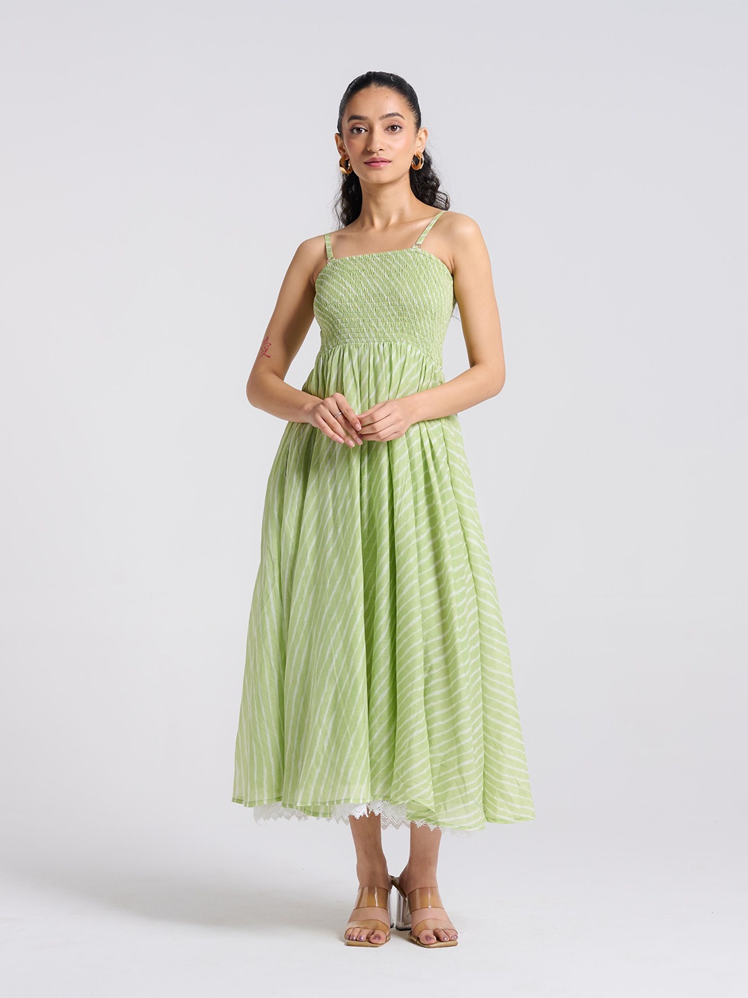 

Rustorange Women Pistachio Leheriya Mulmul Dress, Green