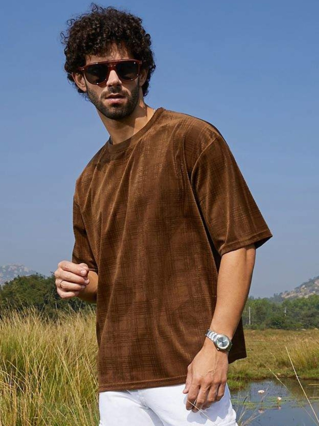

Campus Sutra Men Checked Round Neck Cotton Oversized T-shirt, Brown