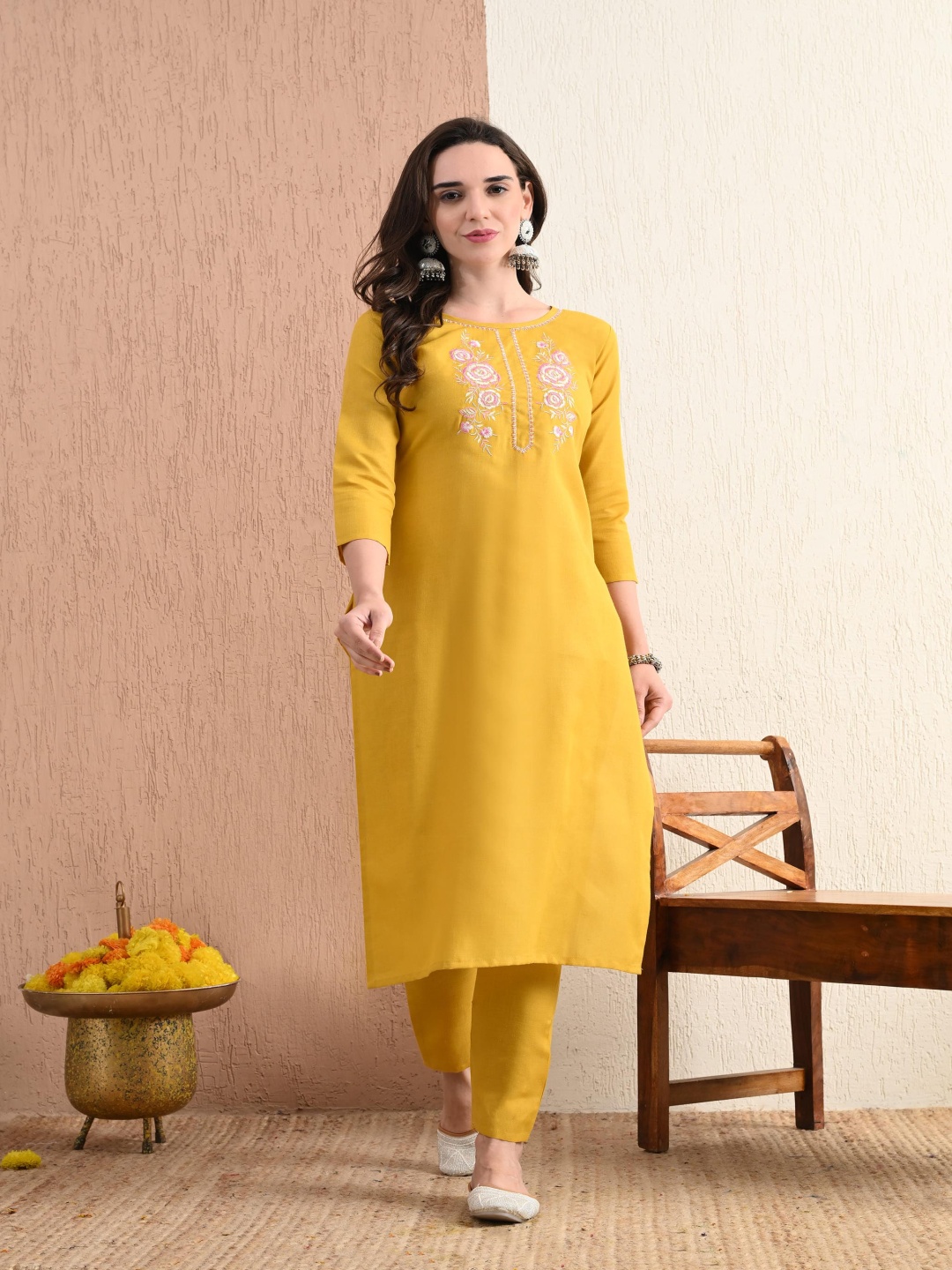 

Mesqlu Women Floral Yoke Design Regular Thread Work Kurta with Trousers, Yellow