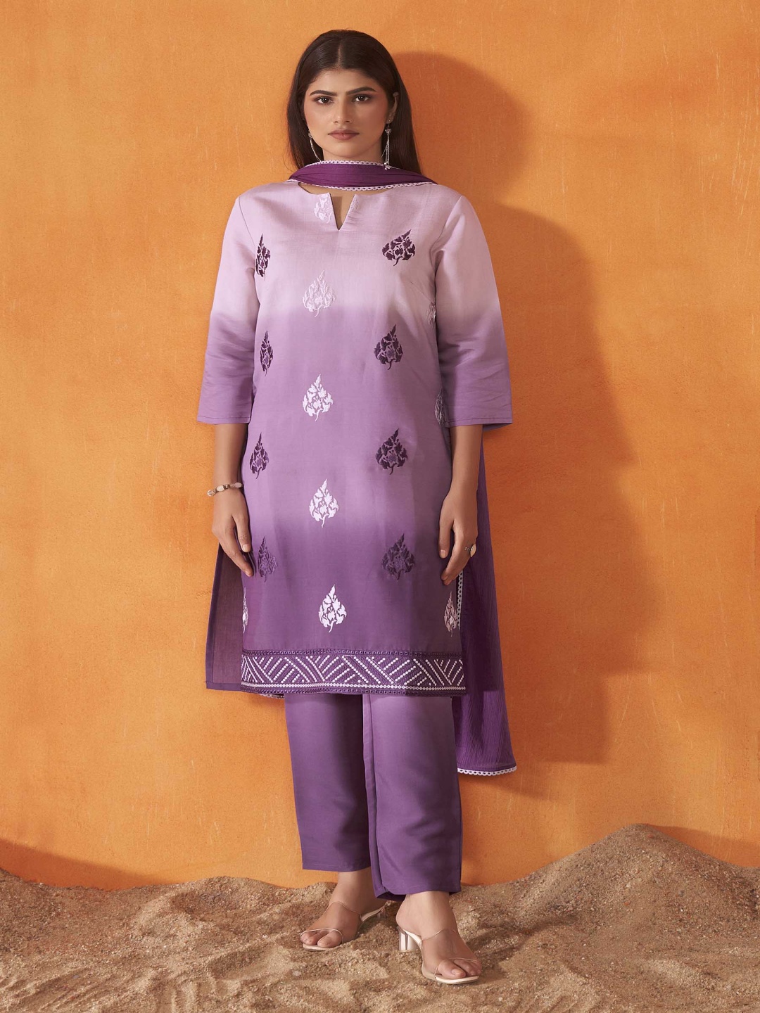

Anouk Paisley Printed Thread Work Notch Neck Straight Kurta With Trousers And Dupatta, Lavender