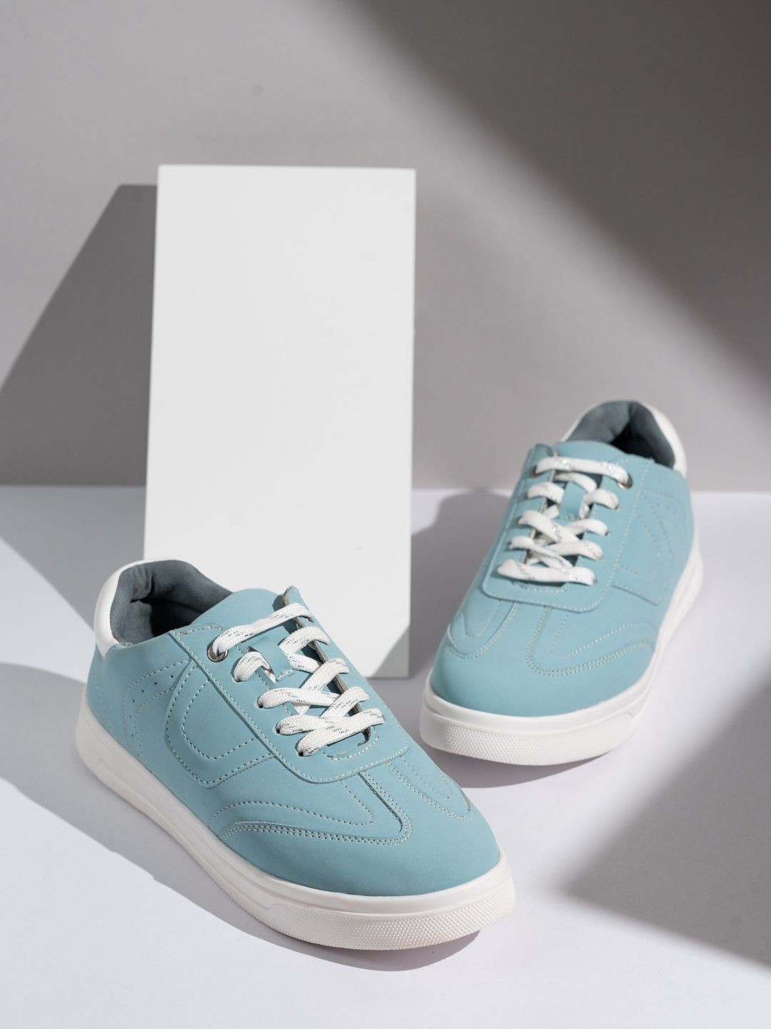

Inc 5 Women Lace-Ups Round Toe Sneakers, Blue