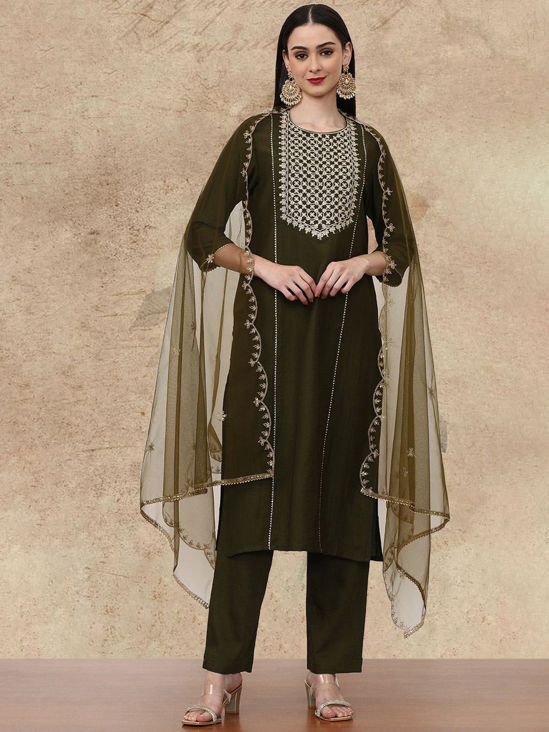 

AVANSHEE Women Ethnic Motifs Embroidered Regular Thread Work Kurta with Trousers & With Dupatta, Green