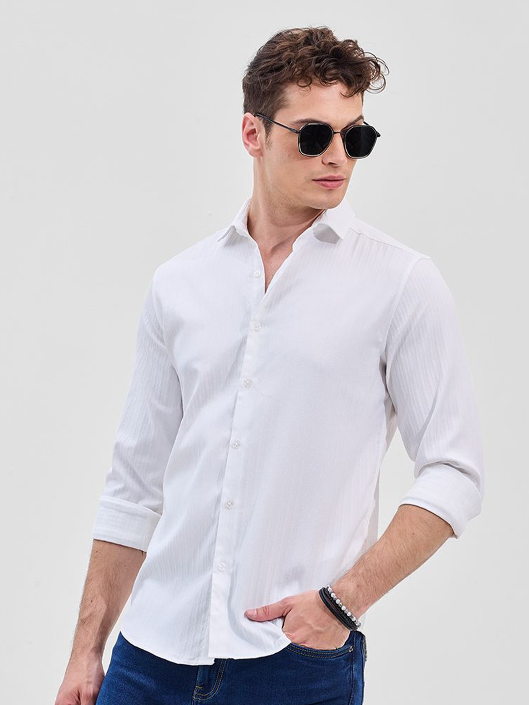 

Snitch Men Slim Fit Opaque Striped Formal Shirt, White