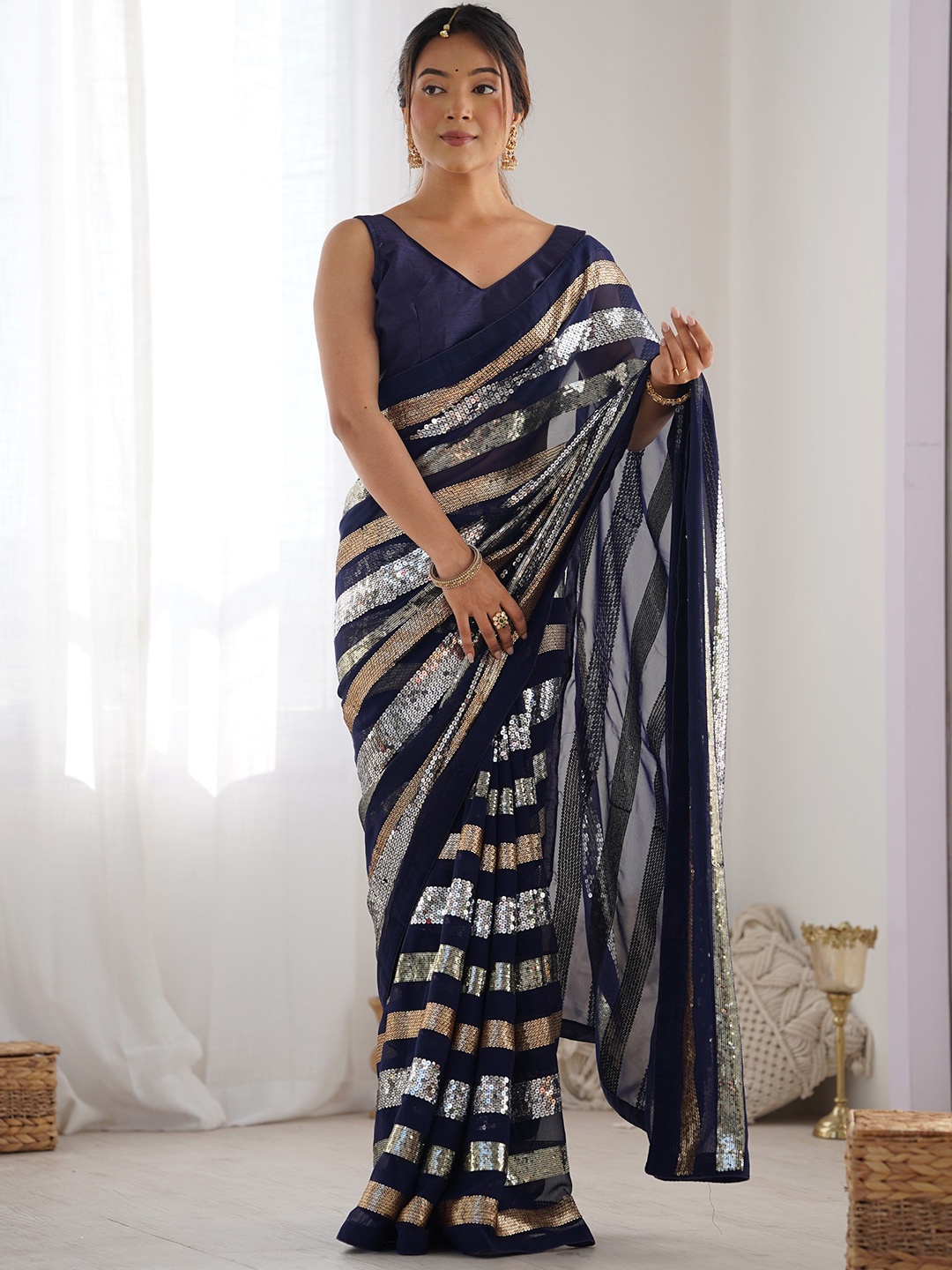 

KSM PRINTS Embellished Sequinned Saree, Blue