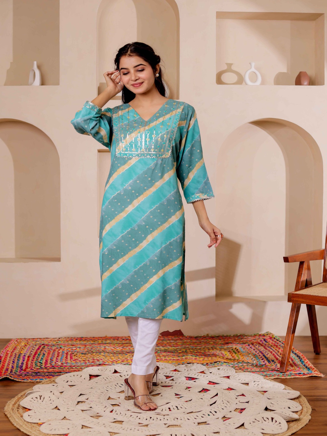 

Chandbaali Leheriya Printed Embellished V-Neck Straight Kurta, Teal