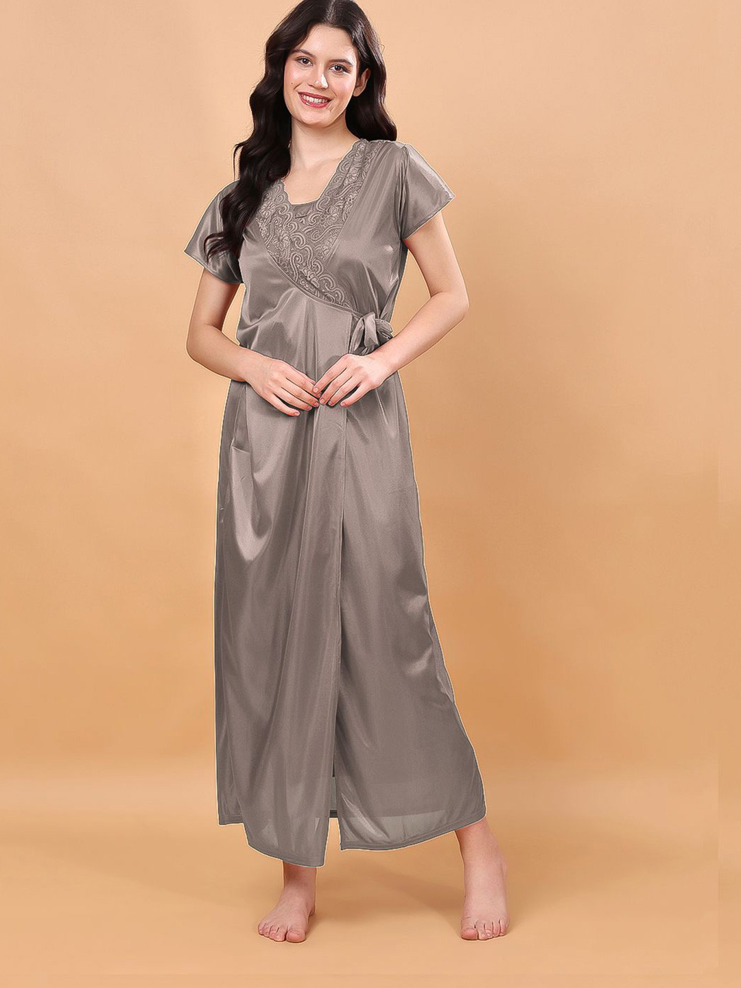 

CHUI MUI Women Short Sleeves Maxi Nightdress, Beige