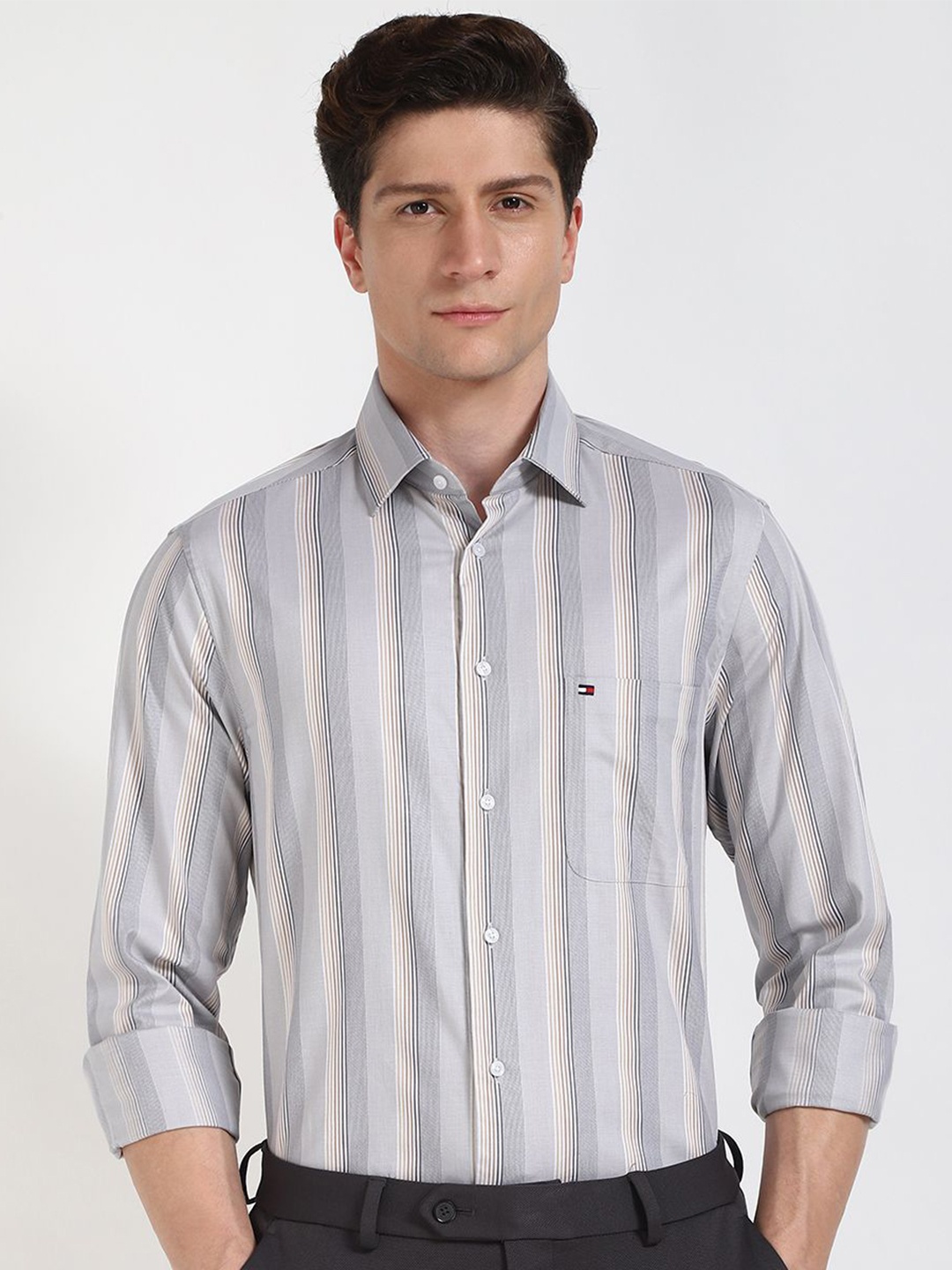 

Tommy Hilfiger Men Relaxed Opaque Striped Casual Shirt, Beige