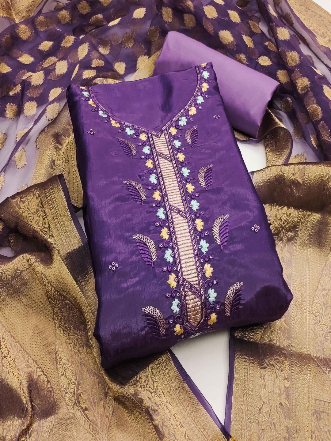

Maroosh Embellished Unstitched Dress Material, Purple