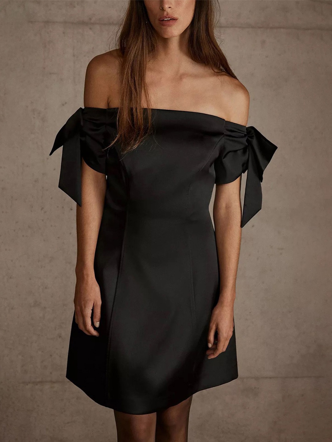 

LULU & SKY Off-Shoulder A-Line Dress Bow-knot Detail, Black