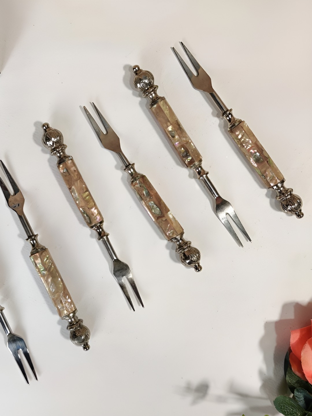 

THE HOME CO. Silver-Toned & Gold-Toned 6 Pieces Disco Fruit Fork Set