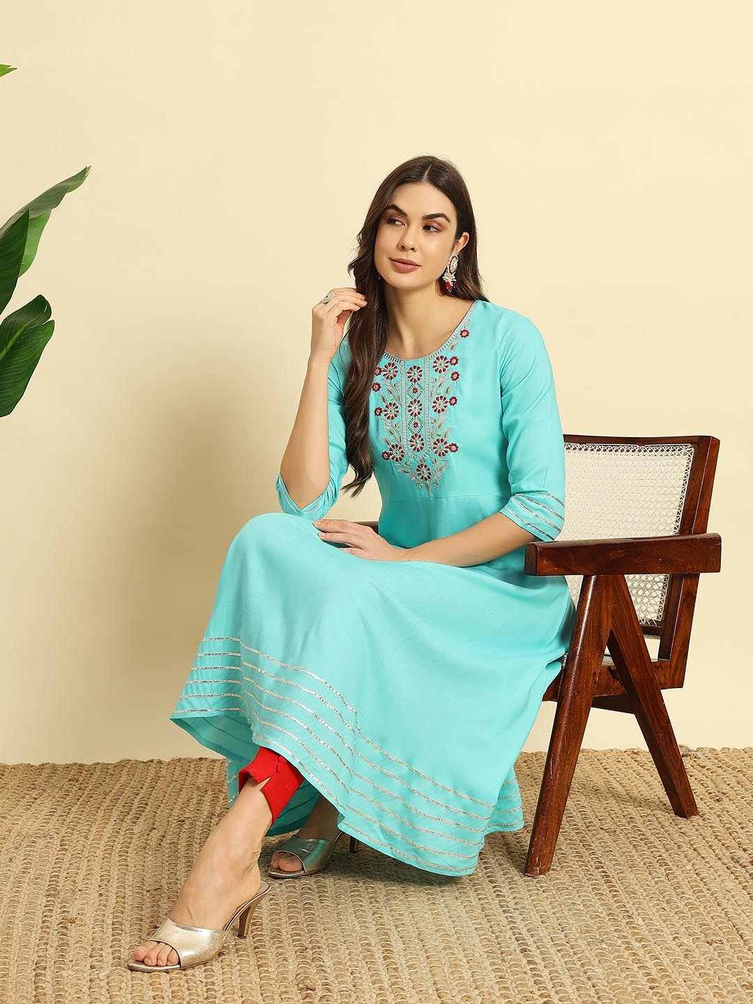 

V.S.Creation Women Embroidered Thread Work Anarkali Kurta, Blue