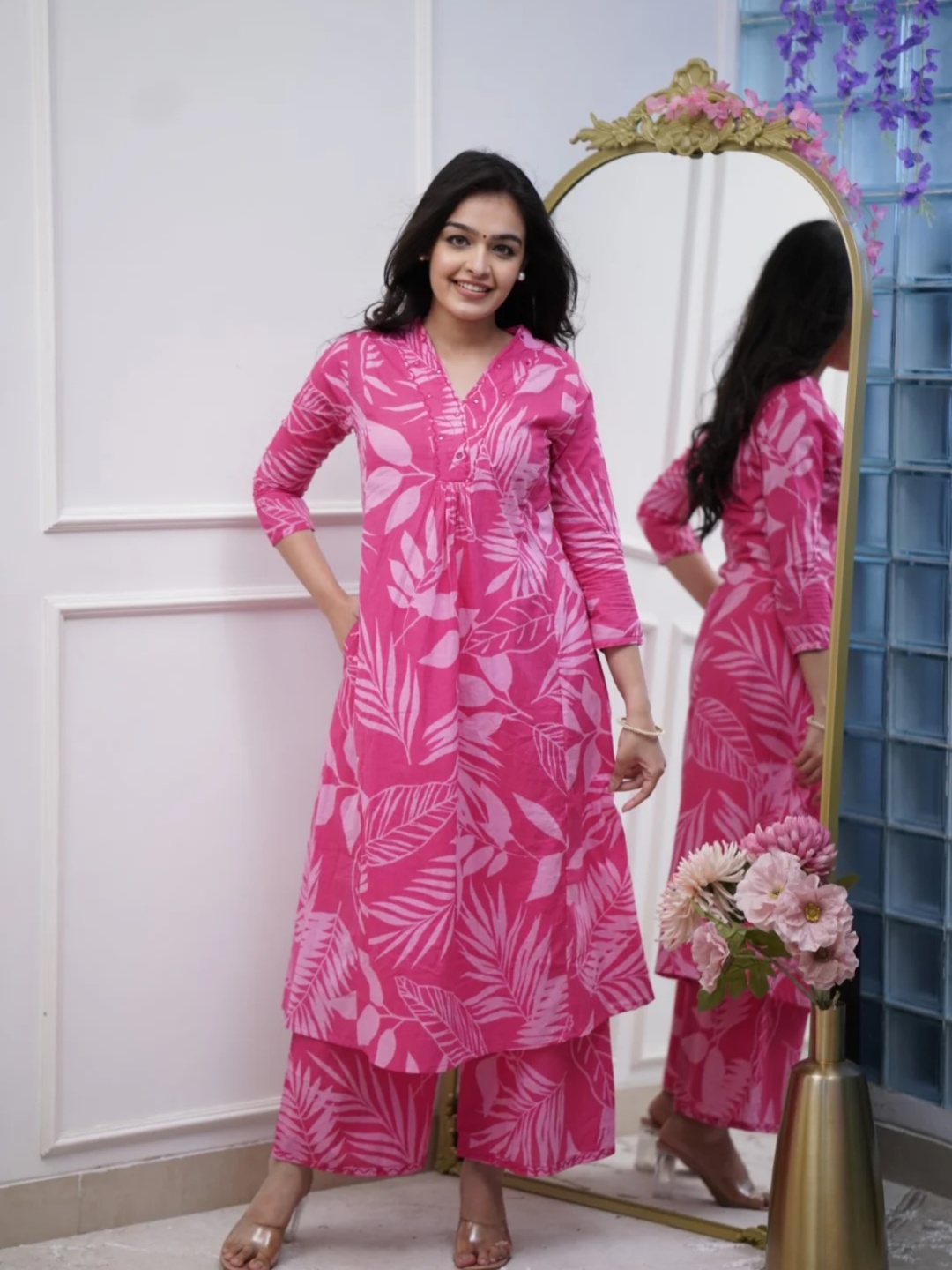 

ETHNIC VILLAA Floral Printed V-Neck Mirror Work A-Line Kurta With Palazzos, Pink