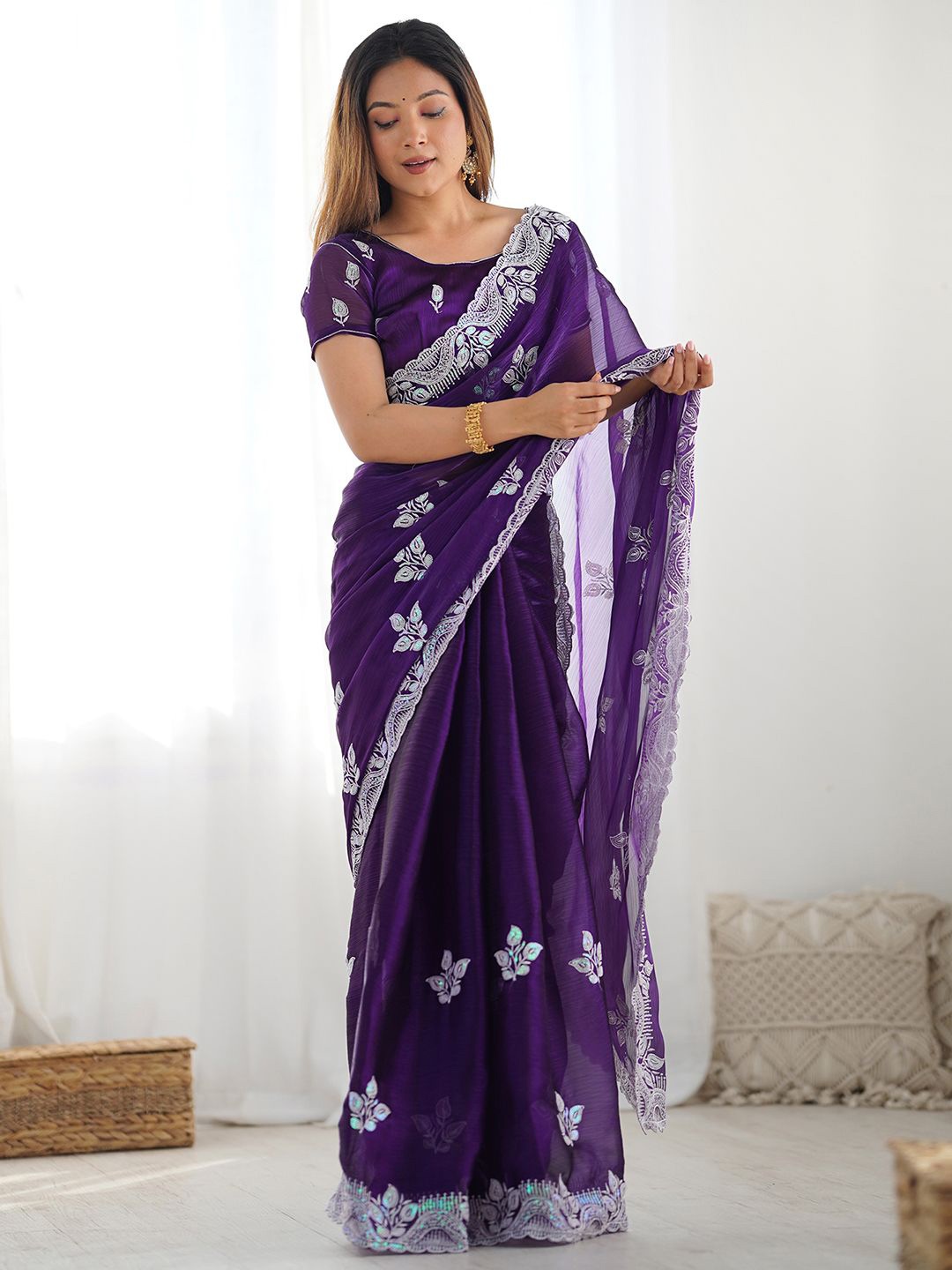 

Satrani Ethnic Motifs Sequinned Pure Chiffon Saree, Violet