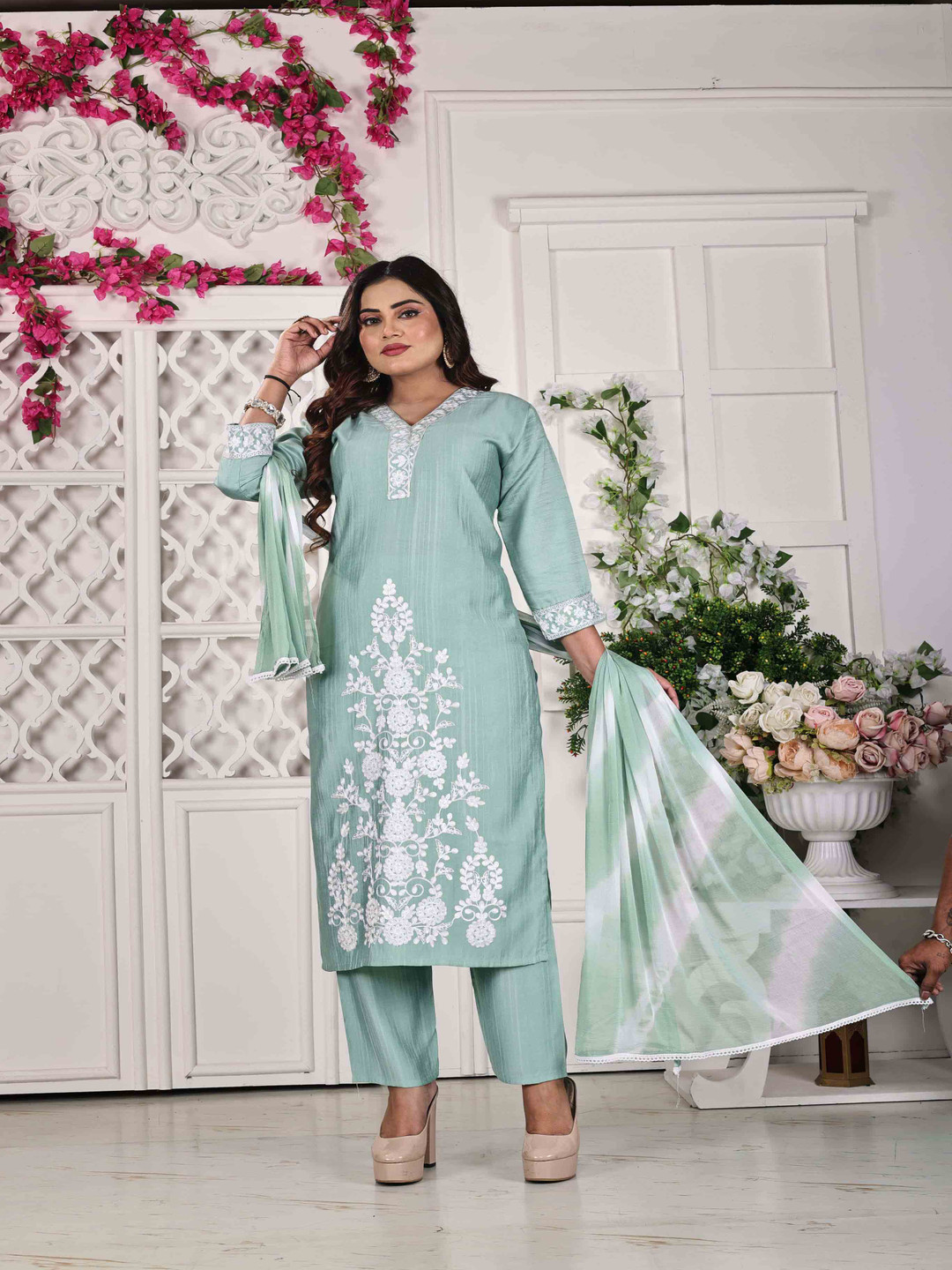 

Maheesha Women Embroidered Regular Aari Work Kurta with Trousers & With Dupatta, Green