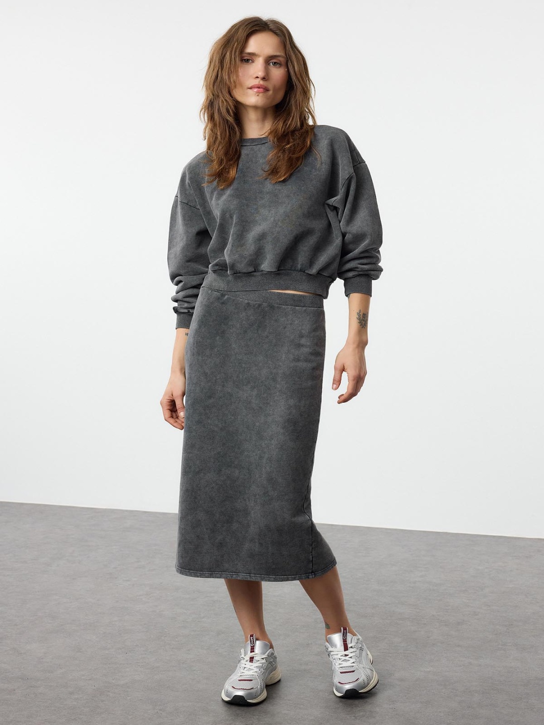 

Trendyol Round Neck Pure Cotton Sweatshirt And Skirt, Grey